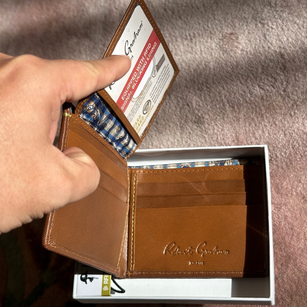 Robert Graham brand new wallet genuine leather brown color